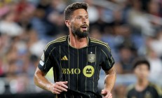 雷速:消息人士透露，吉鲁将在终止LAFC合同后加盟里尔